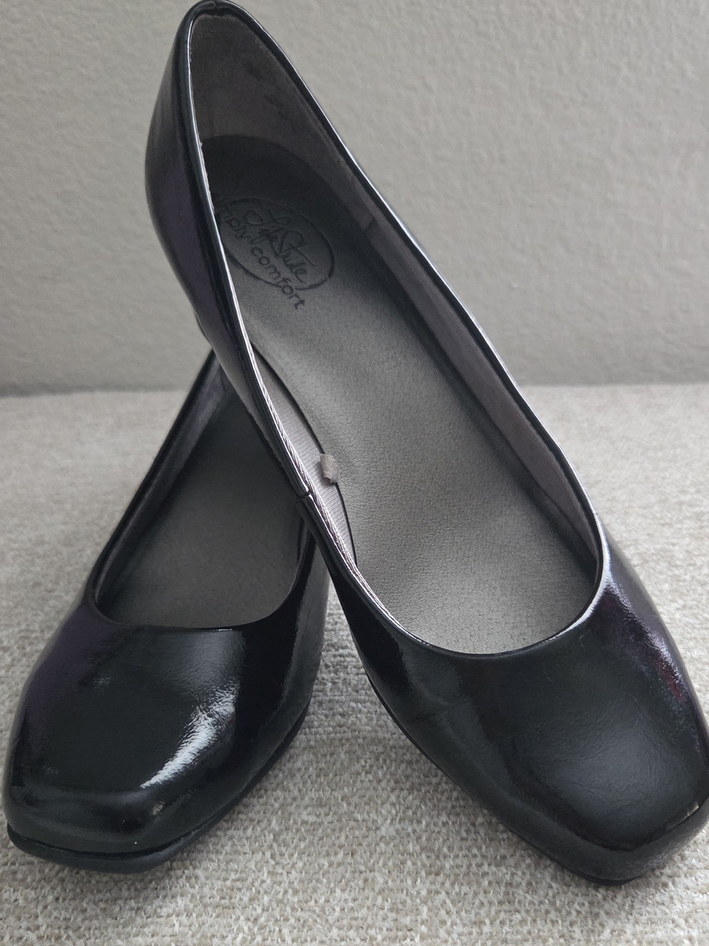 Life Stride Black Patent Wedge Shoes - Women's